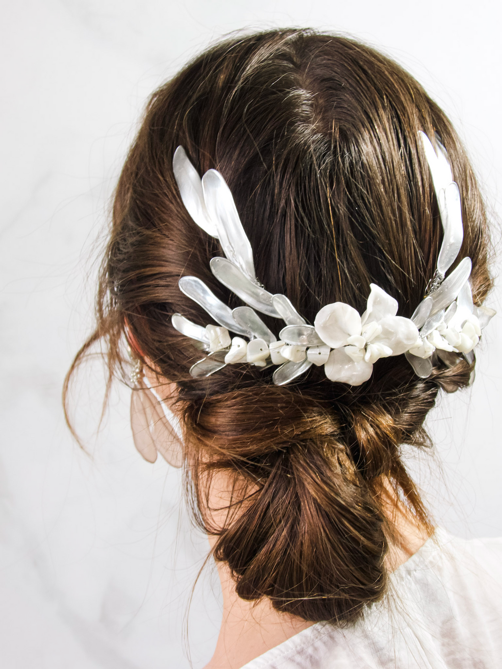 Tocado flor central