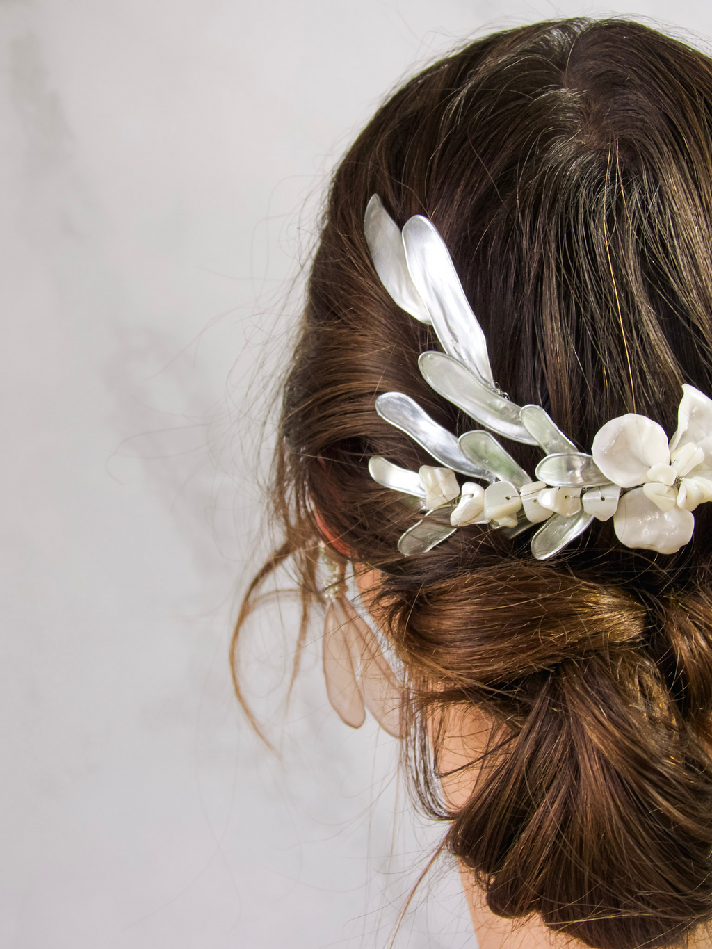 Tocado flor central