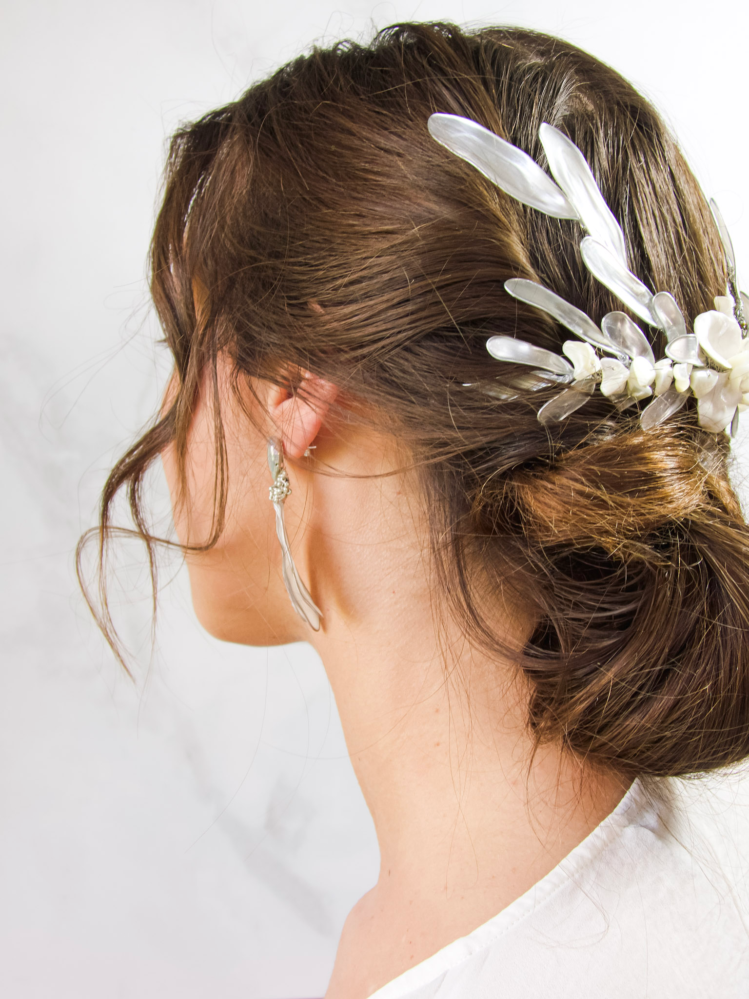 Tocado flor central